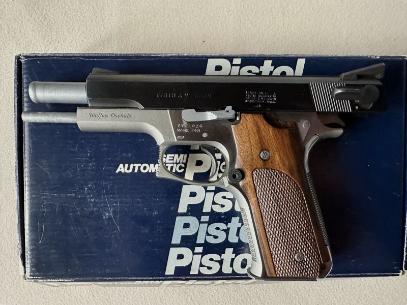 Seltene Smith&Wesson 745 IPSC-Commemorative im Kaliber .45Auto