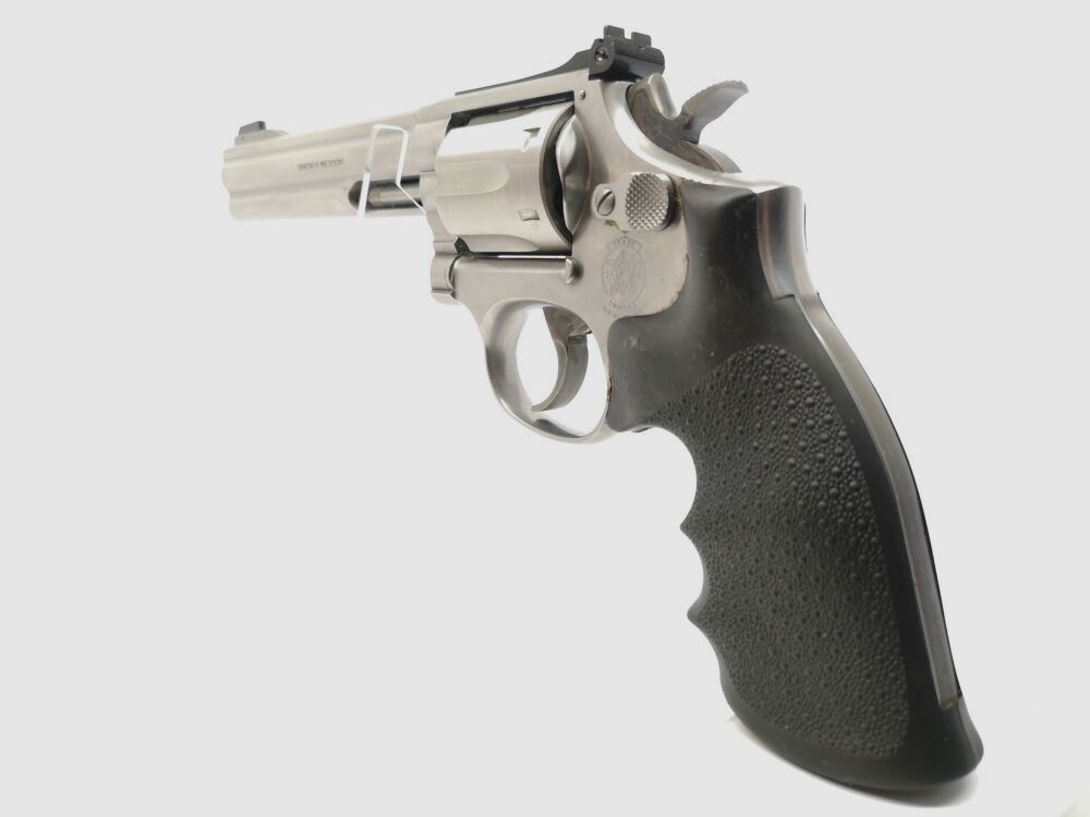 Smith & Wesson 617-1