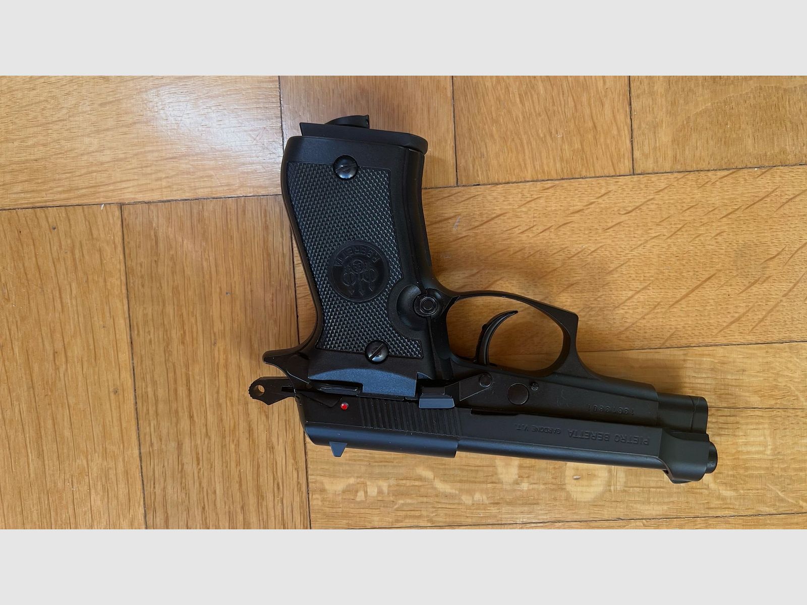 Beretta C02 Airsoft Pistol Mod. 84 FS