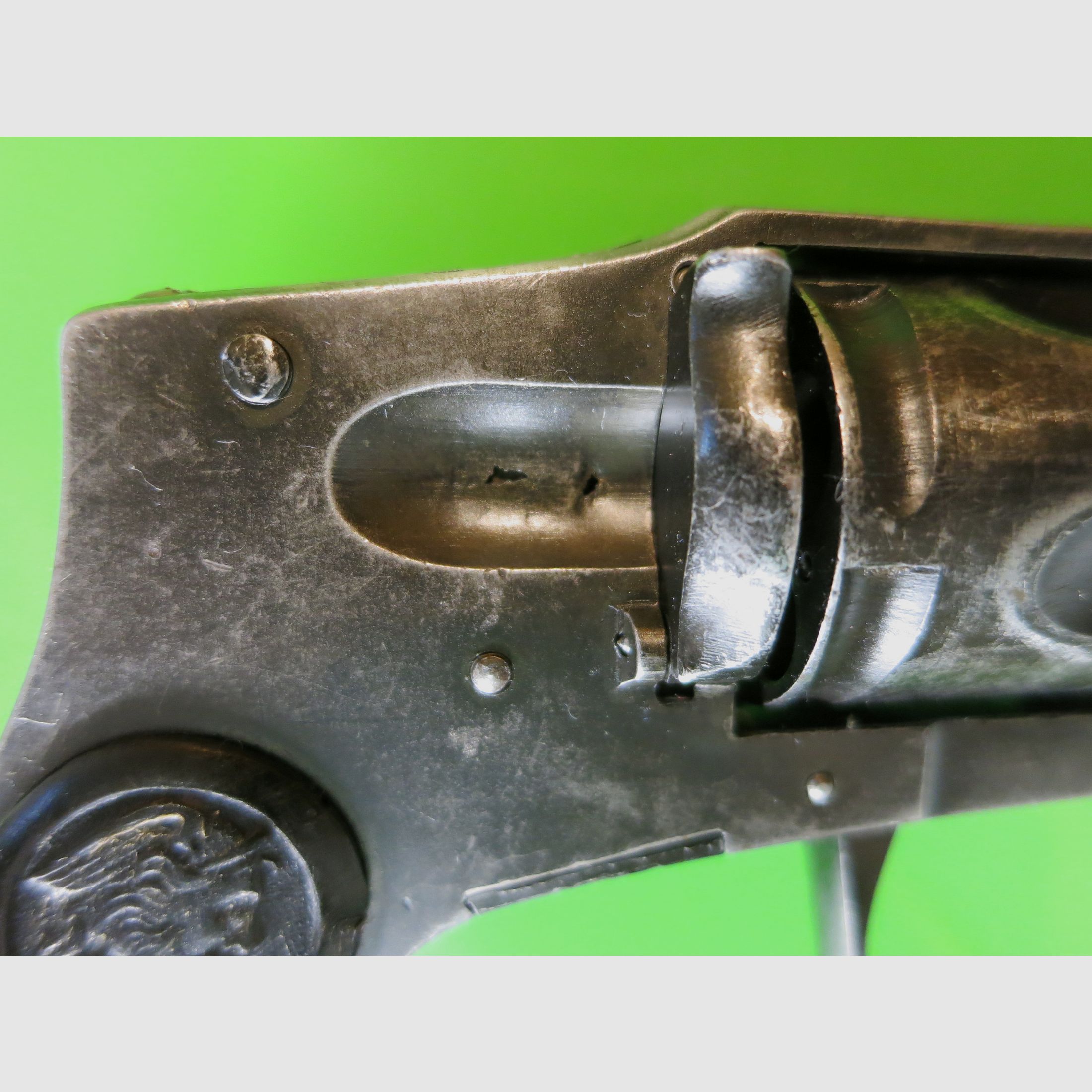 Friedrich Pickert, 'Hammerless' Revolver, Arminius Modell 7, Kal. 7,65 mm Browning     #90-