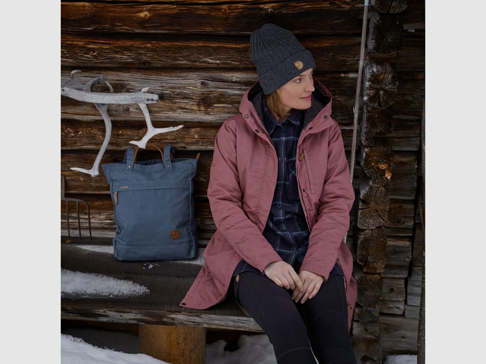 FJÄLLRÄVEN Totepack No.1 Dark Garnet 14L