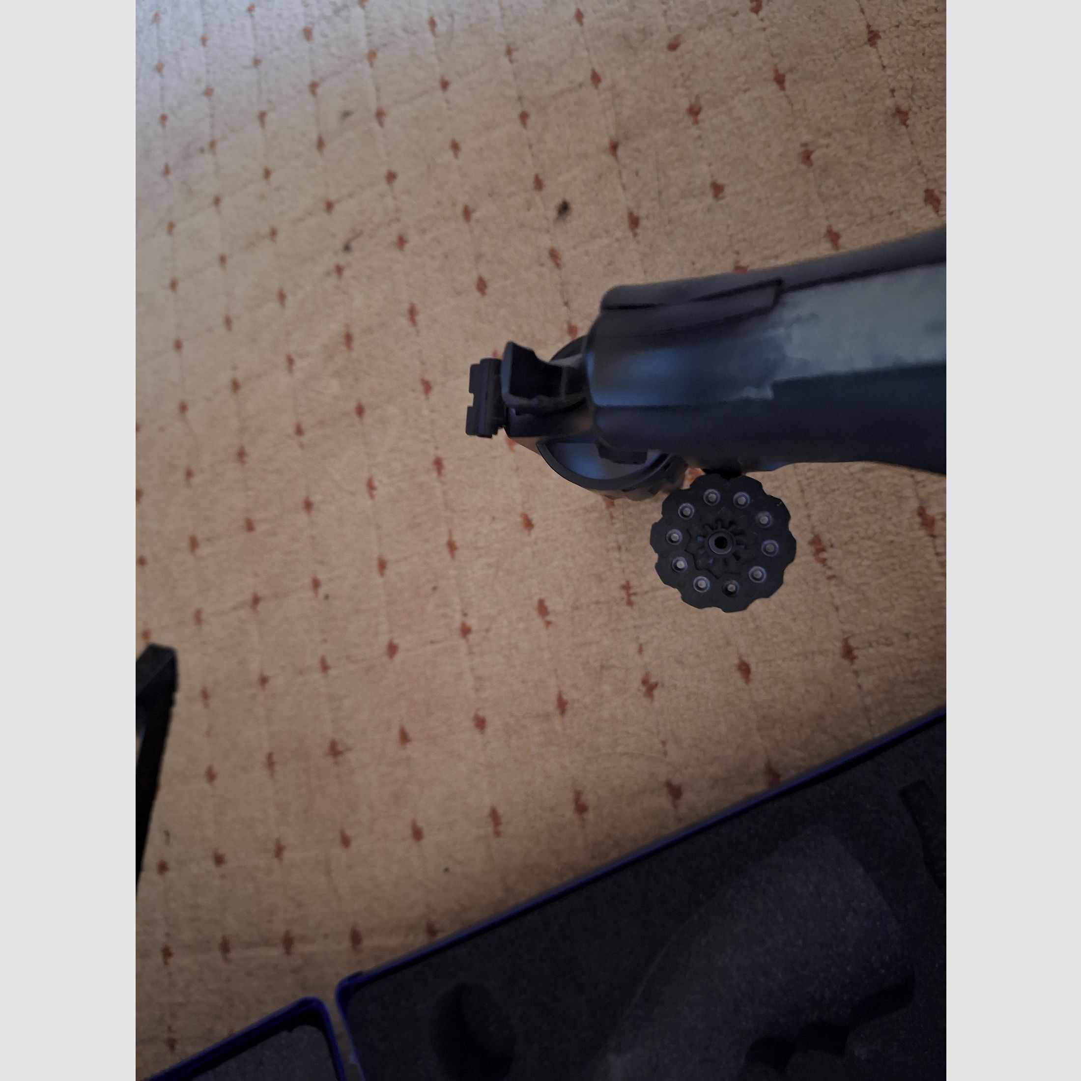 Smith & Wesson Co2- Revolver 4" im cal. 4,5mm 