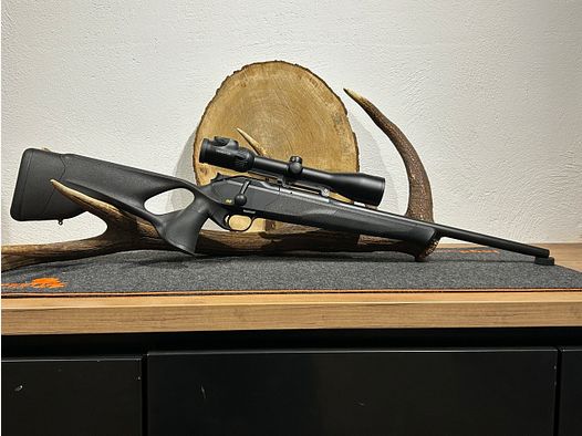 Blaser R8 .30-06 Spring. Complete package with Swarovski scope