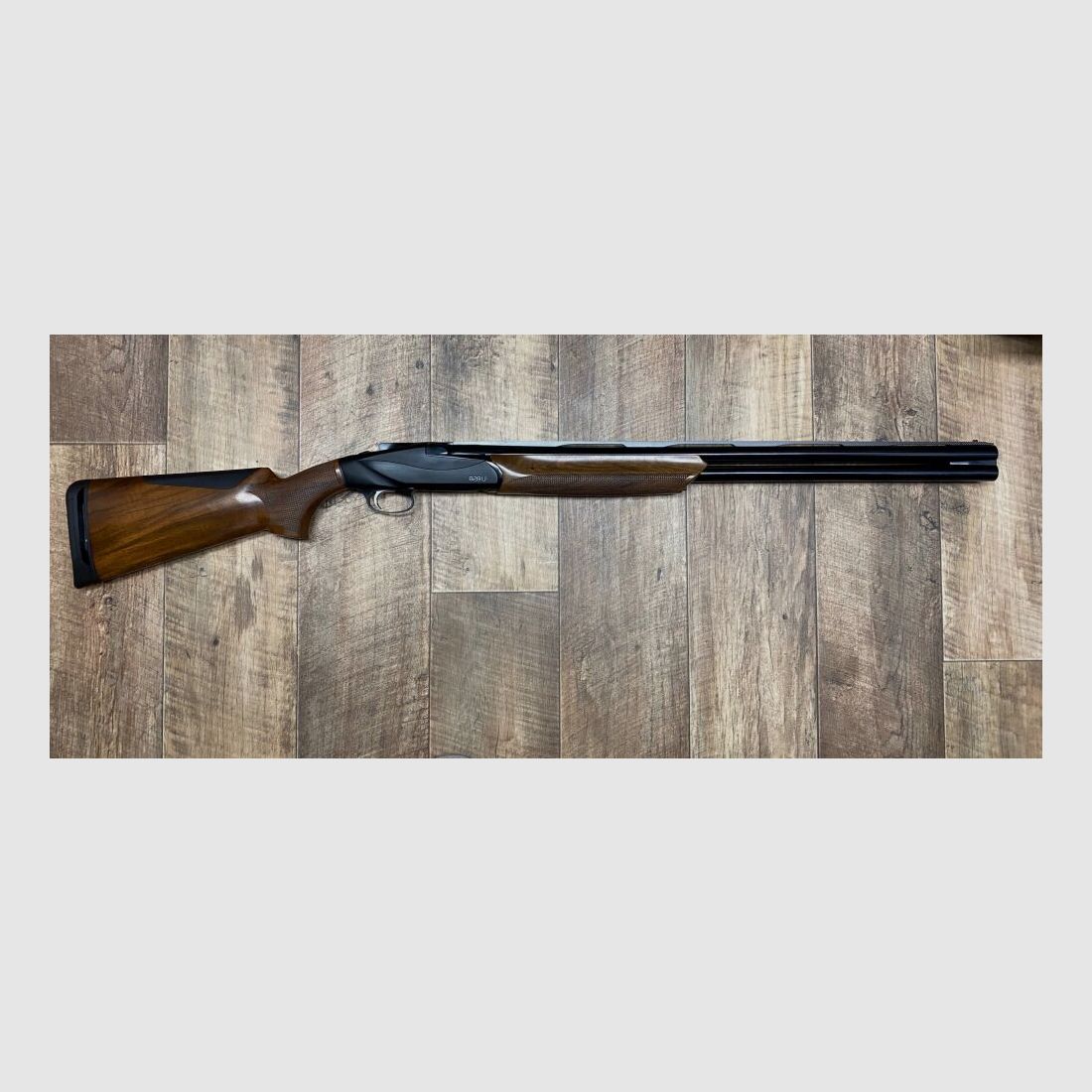 Benelli Benelli 828 U Zwart LL71cm 12/76