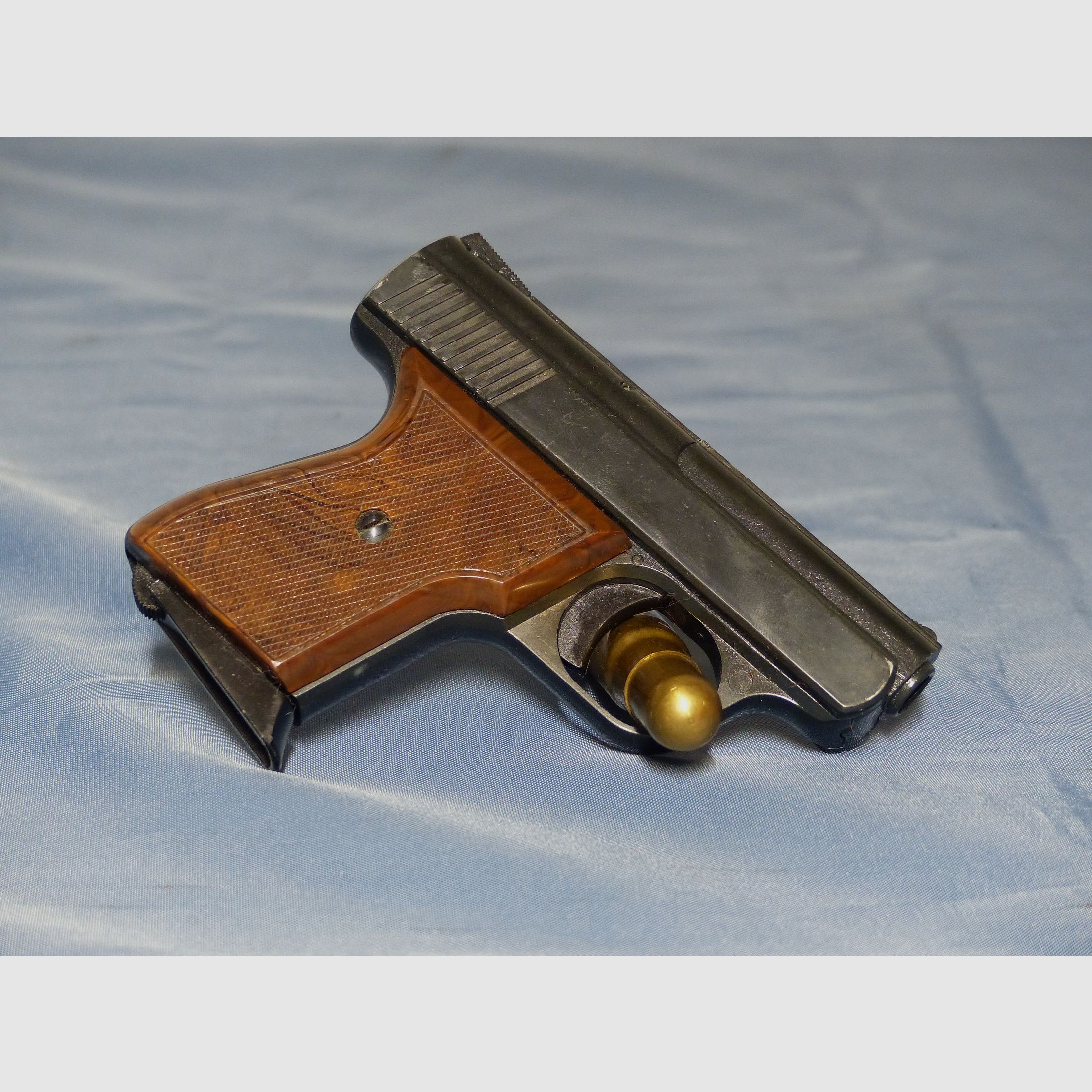 Schreckschuss Gas Pistole Rhöner Sportwaffen GmbH SM 15 Cal. 8 mm Knall PTB 83/2 aus 1977 vintage