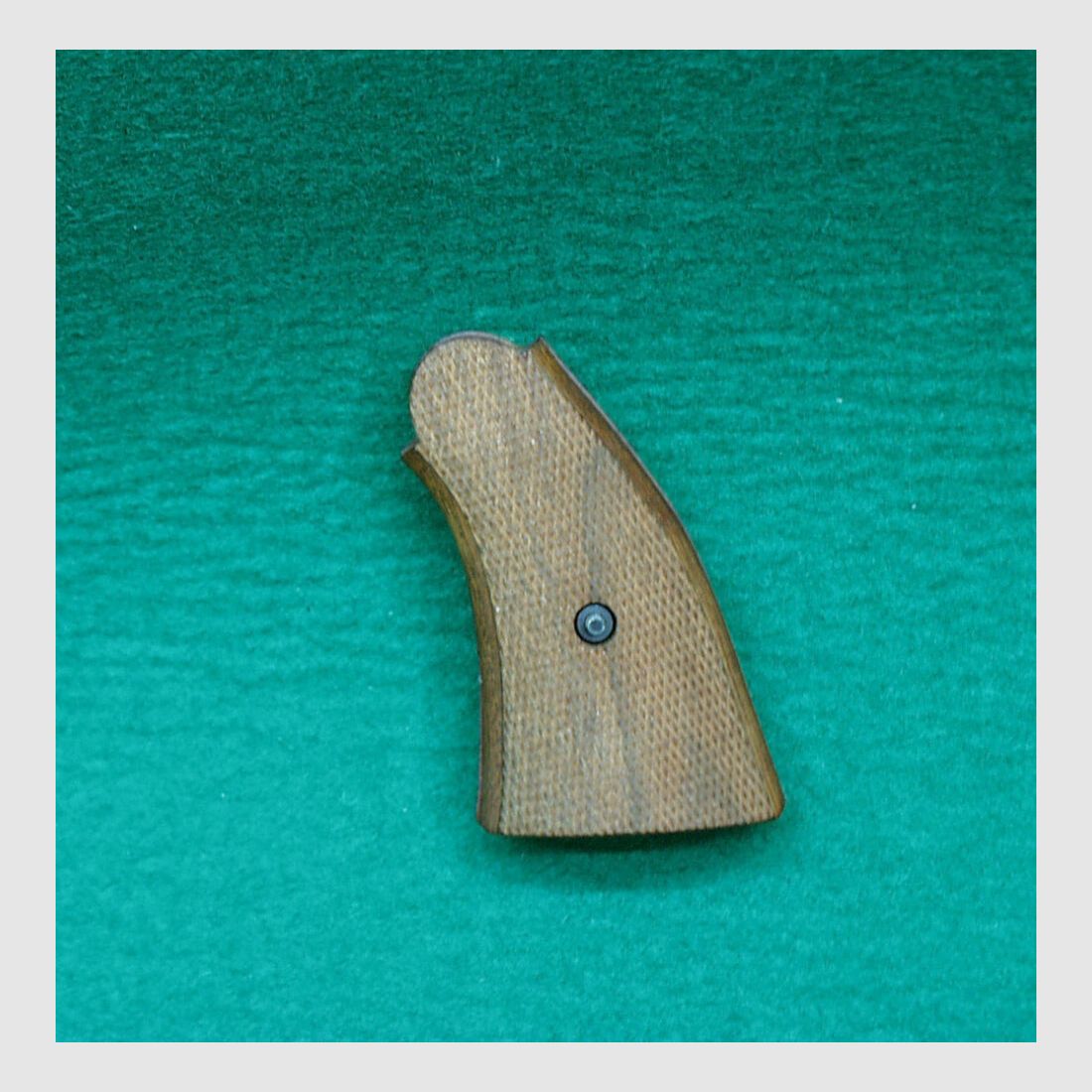 Griffschalen van hout, met visleer