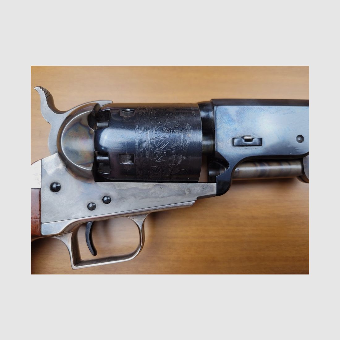 Très beau revolver Colt poudre noire – Mod. 1851 Navy – RARE fabrication COLT USA (pas italienne !) de 1977 – 6 coups – calibre 36 – TBE, image 8 sur 27