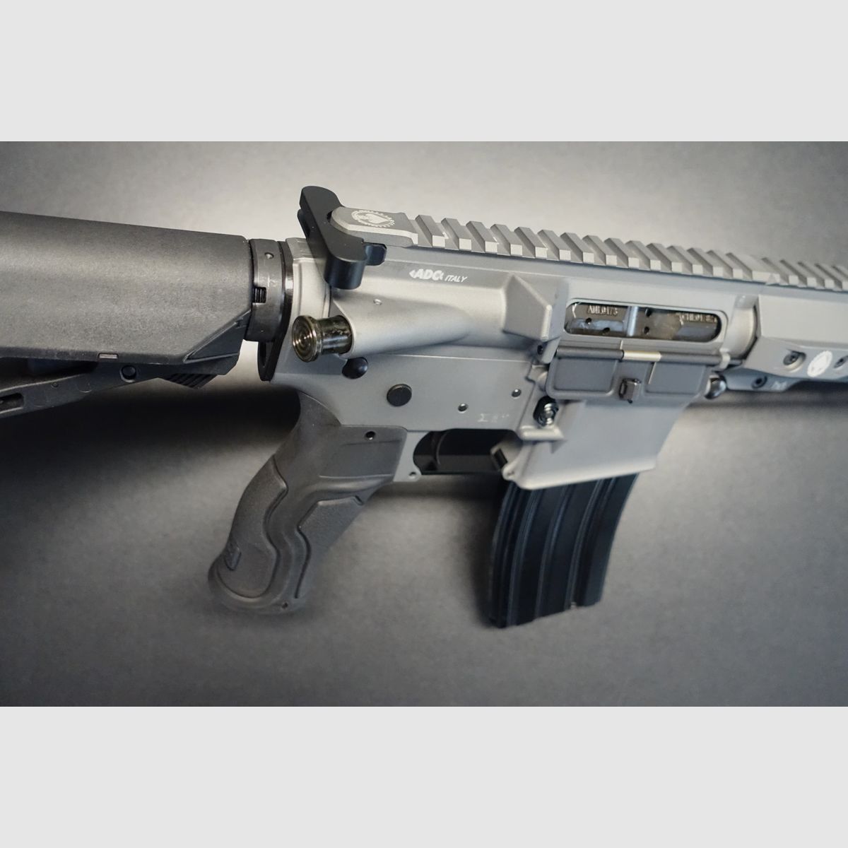 ADC M5 Swat Grey, Bild 3 von 5