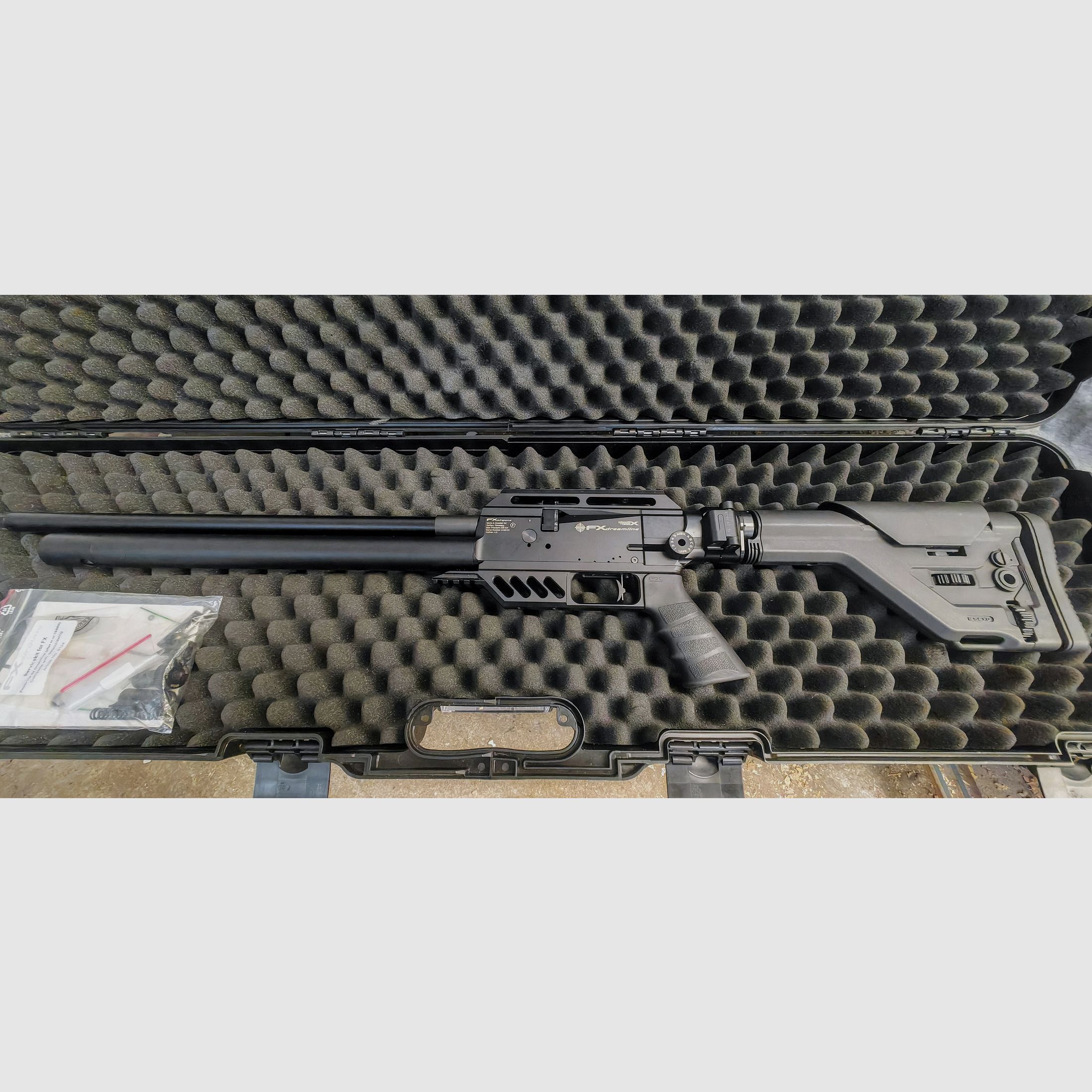 FX Dream Line Tacticel 4,5m/m,mit Tacticel-Klappschaft, Exportsatz u. Zielfernrohr, mit Koffer