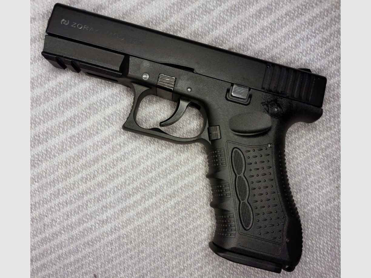 Zoraki 917 Schreckschusspistole 9mm P.A.K. (PTB 1023) mit neuem First Strike Cordura Passform Holster.