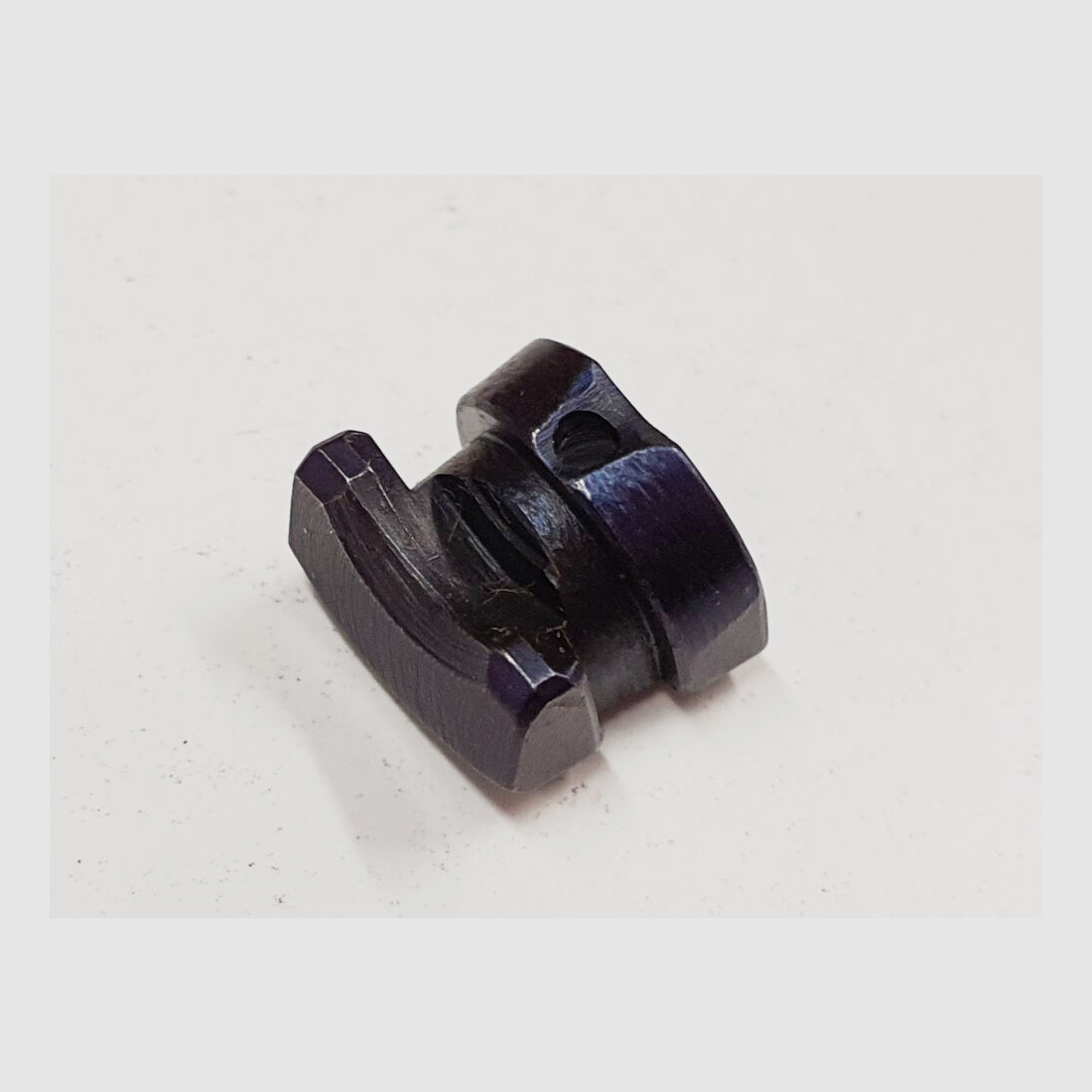 Karabin 43 / Karabiner 43 ( G43 / K43 ) [8] Zaczep do wyciągania dla karabinu 43 / Karabiner 43 ( G43 / K43 ) oryginalna część zamienna
