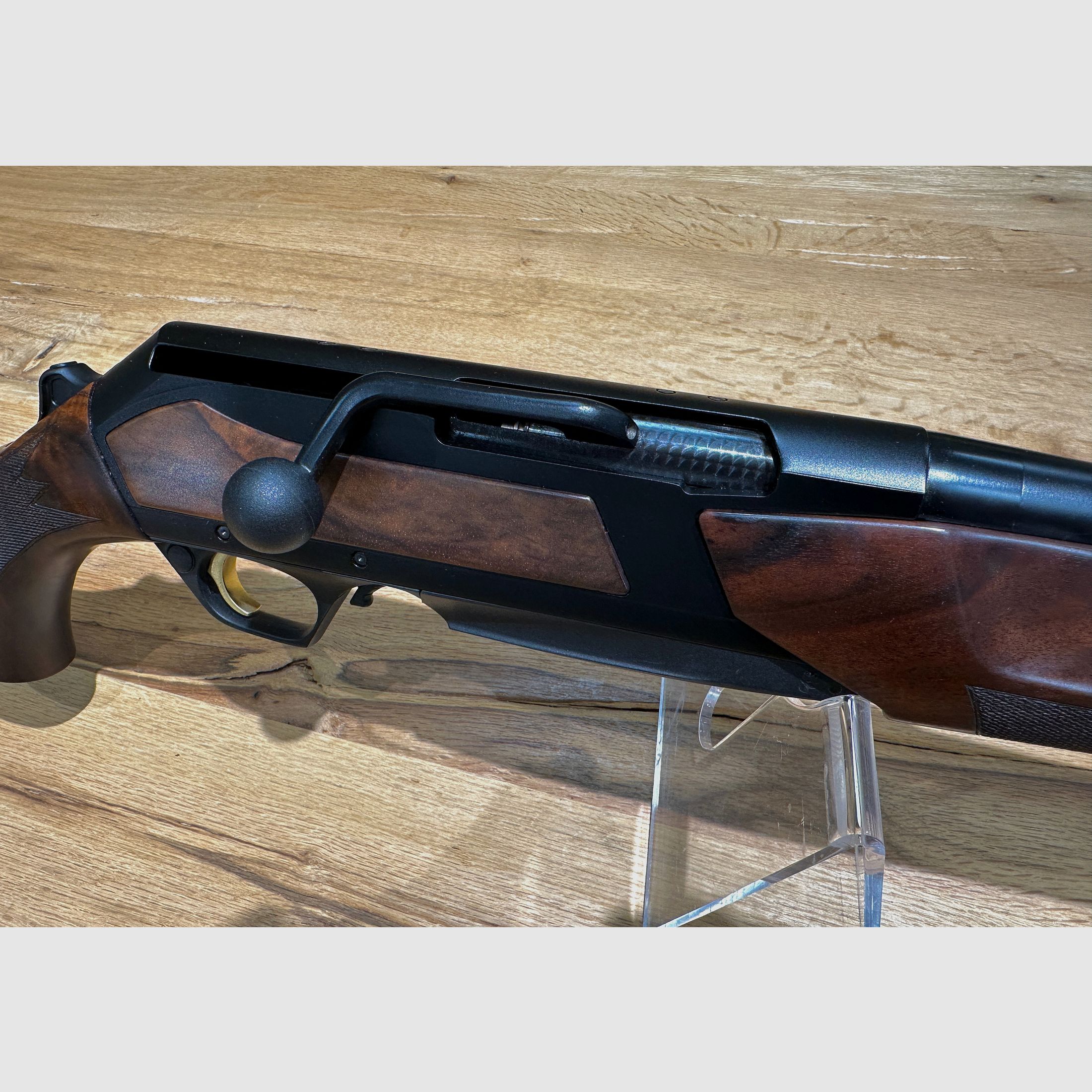 Rifle de repetición Browning Mod. Maral estriado Cal. .308 Win.