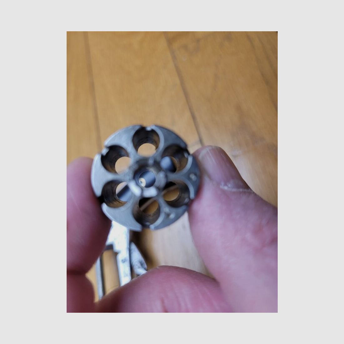 Schöner Mini-Revolver im seltenen Kaliber 5mm Broche – Lütticher Herstellung – fein graviert – schöne Ebenholz-Griffschalen – schöne Mechanik – sehr guter Zustand, Bild 14 von 15