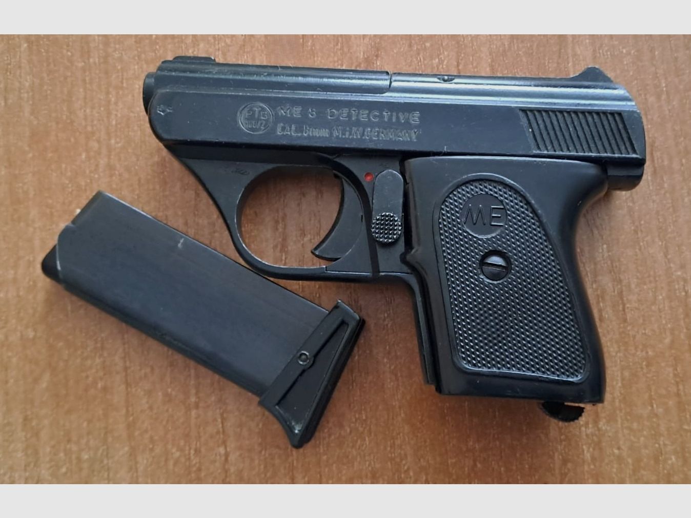 Rare ME 8 Detective 8mm bang in PTB 100/2 in packaging!