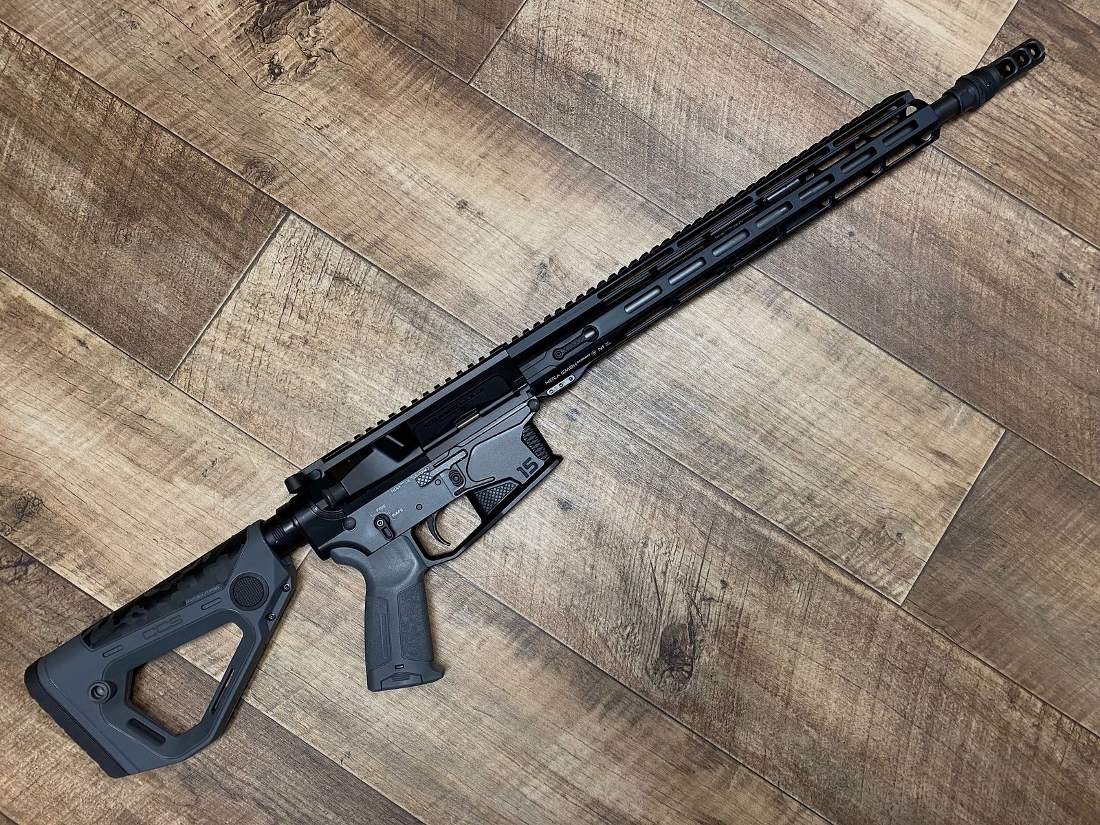 Hera  Arms THE 15TH AR 15 .223rem  Schwarz-Tactical Grey sofort lieferbar