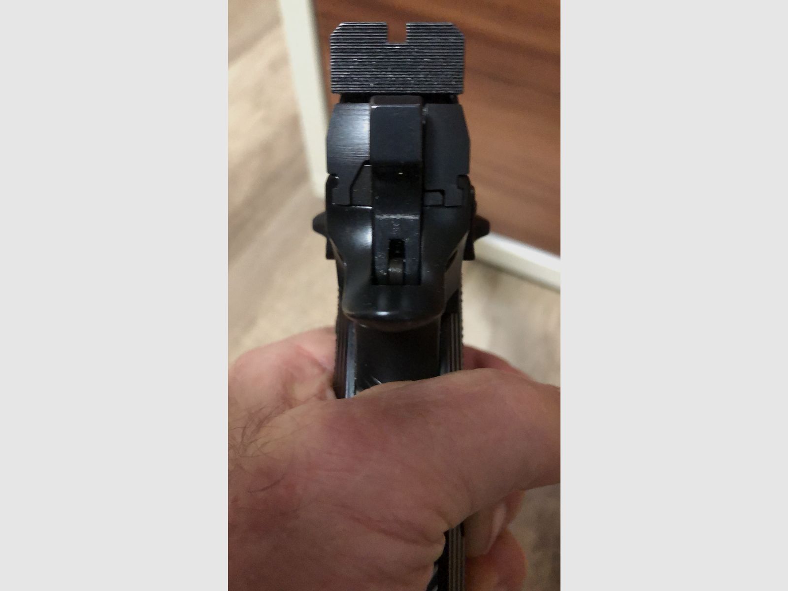 Verkauf halbautomatische Pistole von Haus CZ-Taipan Pro-Tuning und inklusive KK-Pistole, als Geschenk!