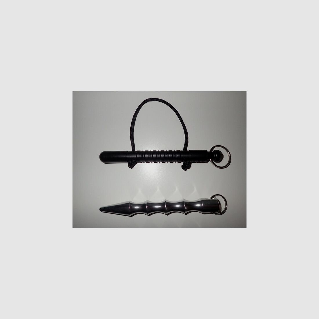 2 x Kubotane (Schlagkraftverstärker) aus Aluminium u. Kunststoff, si.&sw., neu!