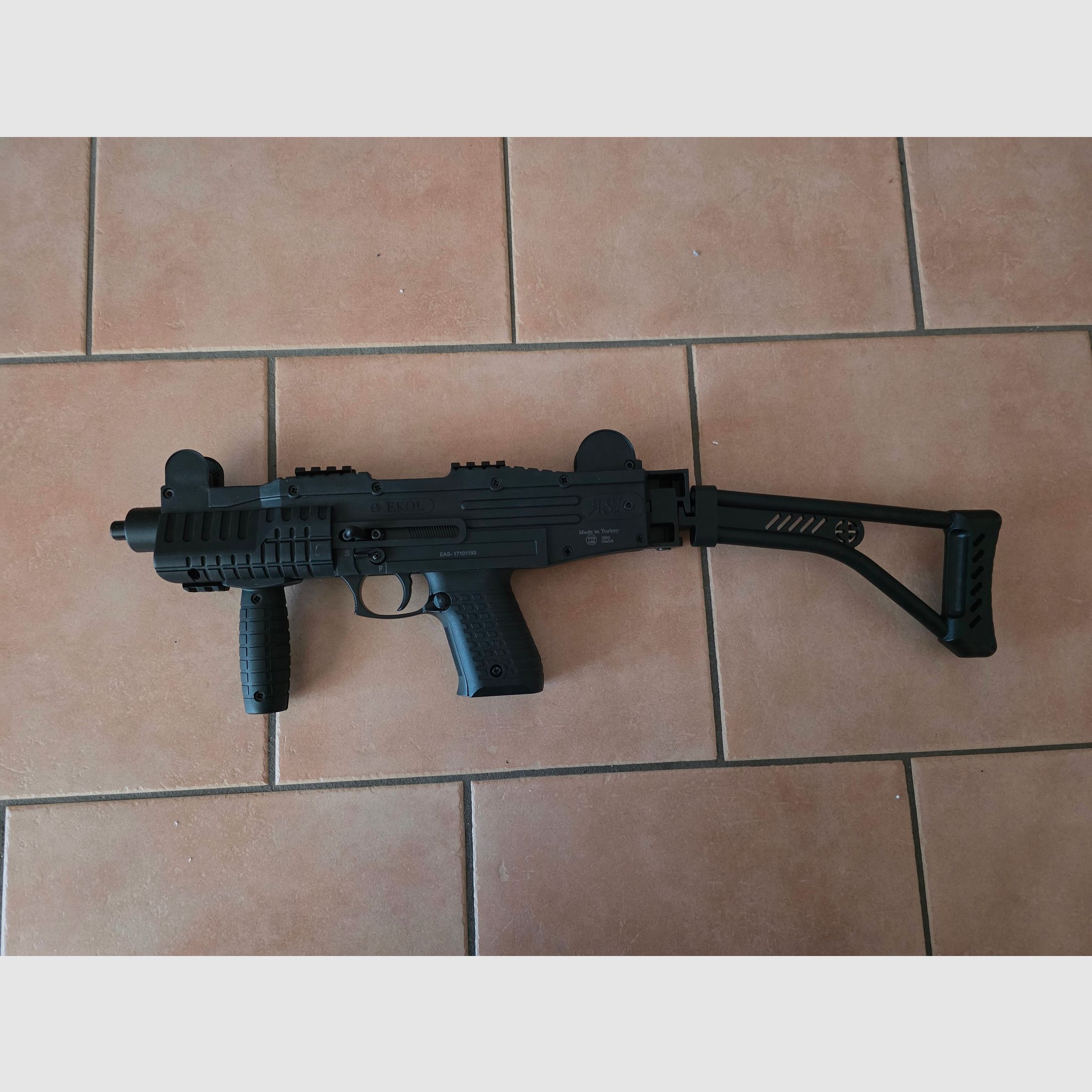 Ekol Asi Pak pistola de máquina 9mm Schreckschuss Gas