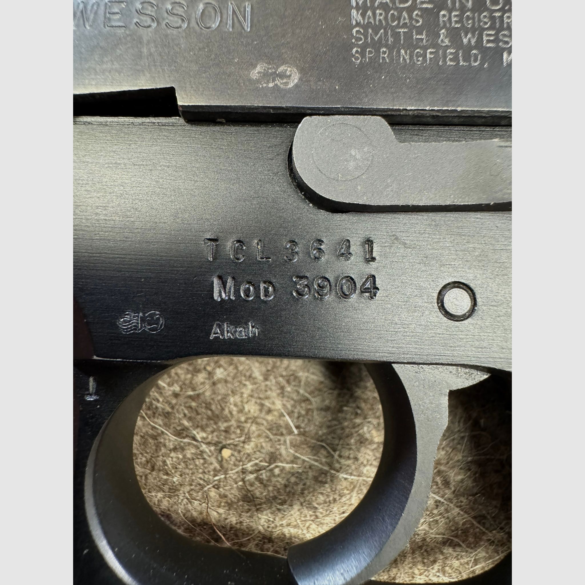 Selbstladepistole  S & W  9mmLuger Modell 3904 gebraucht