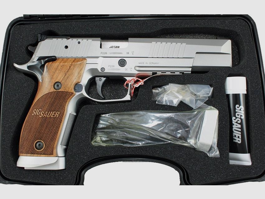 Neuwaffe, auf Lager: Sig Sauer P226 X-Six (X-Series) Classic in .40 S&W 