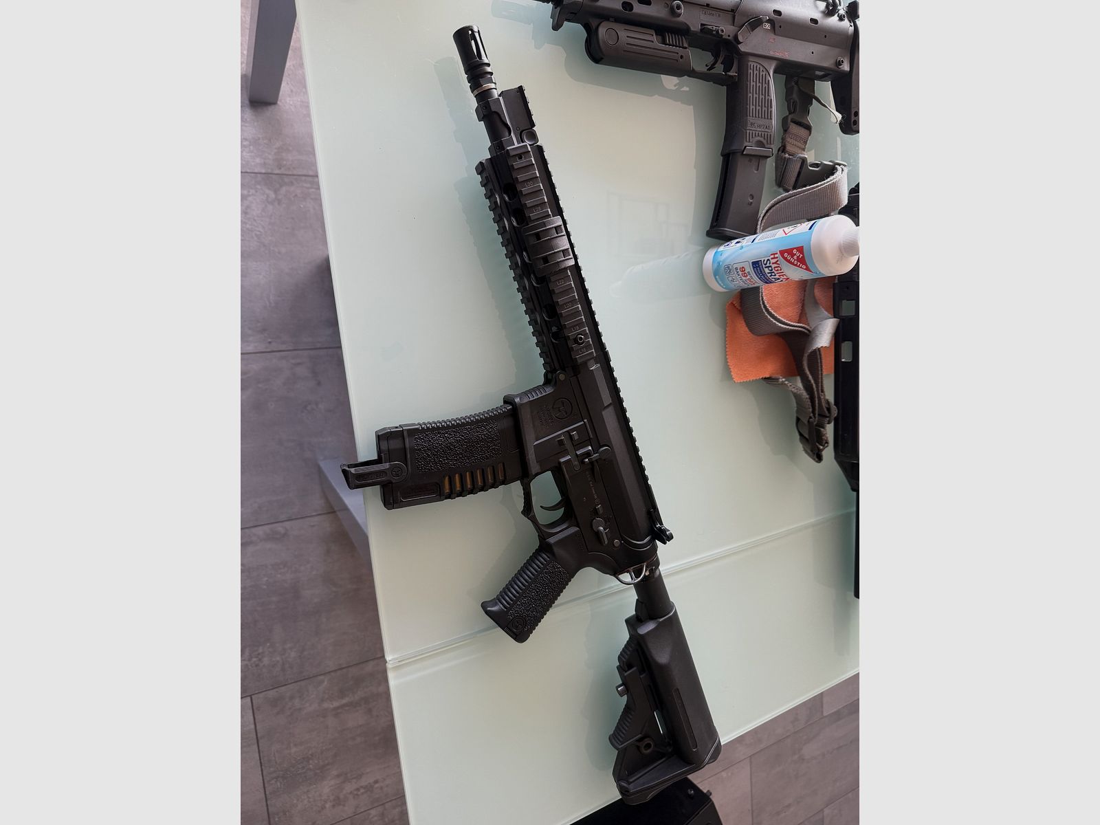 VFC MP7 GBB Einsteiger Set! / 3 Magazine / Viel Zubehör / OVP / Verhandlungsbasis!