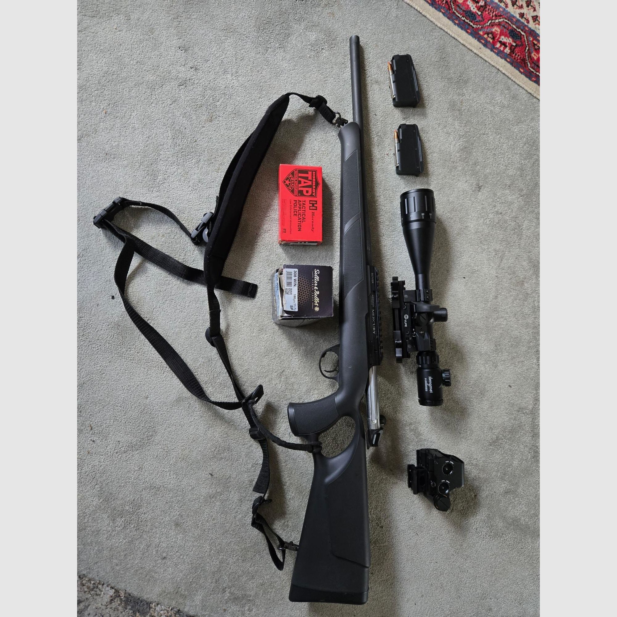 Repetierer mit viel Zubehör  .308 win  Mercury hunting mit Lochschaft
