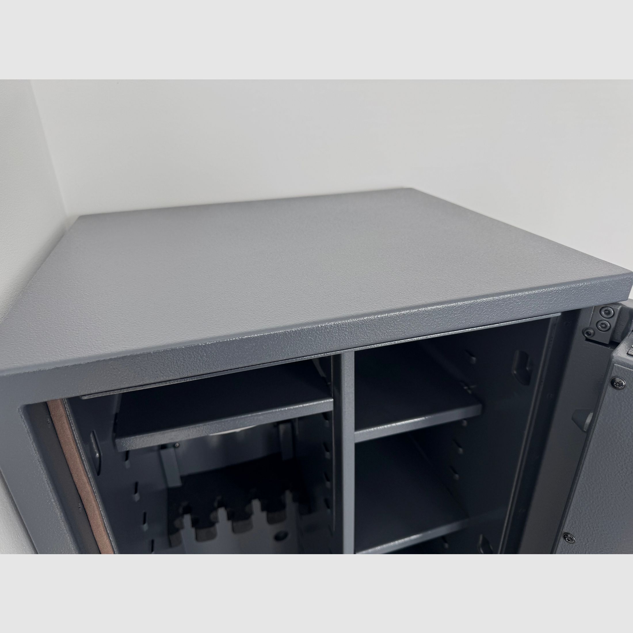 Coffre-fort Tresor Waffenschrank Gun Safe 1-4 Classe de combinaison 1 avec code mural combinaison B-30