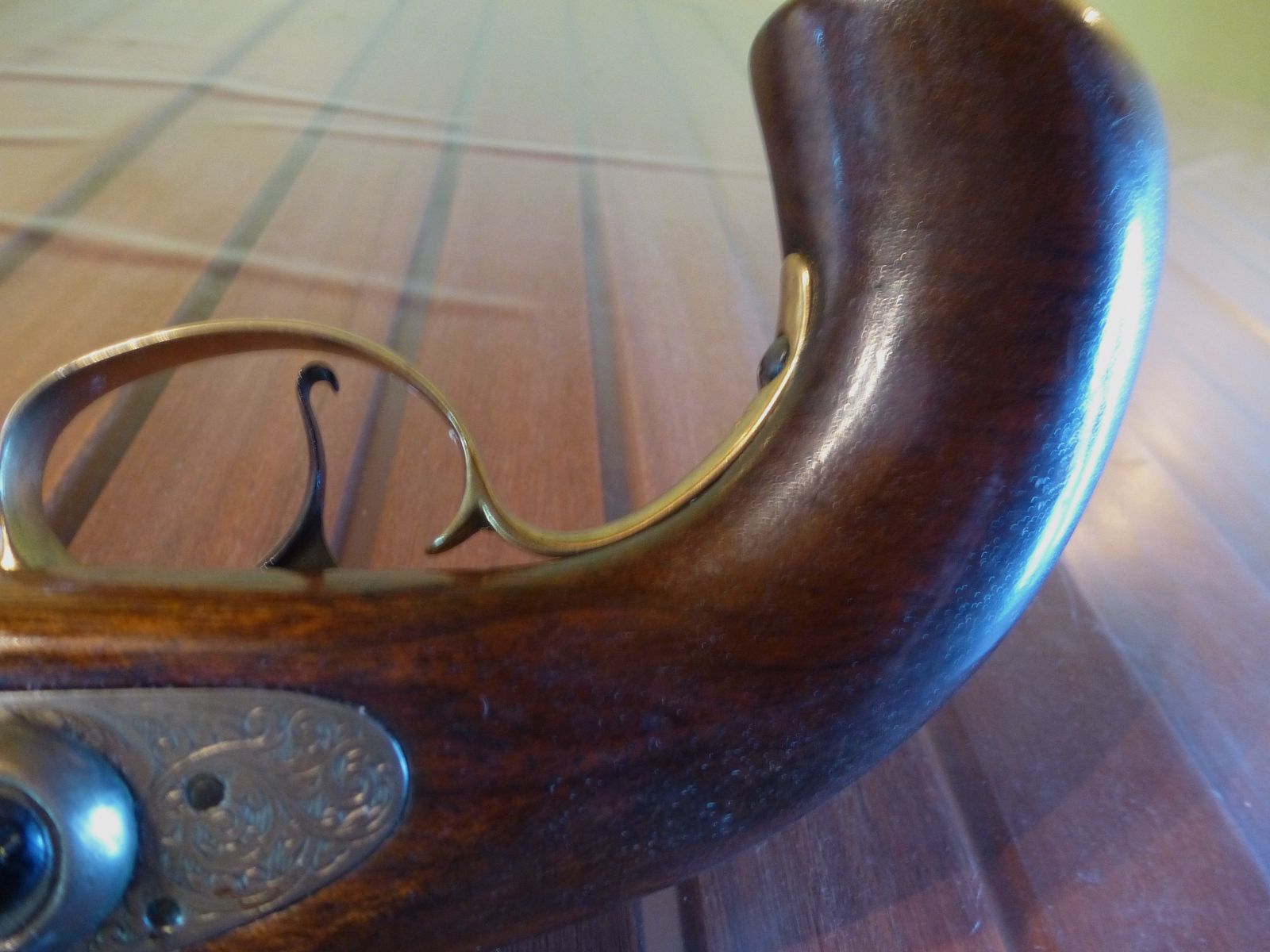 Pistolet à percussion Bounty de Petersoli