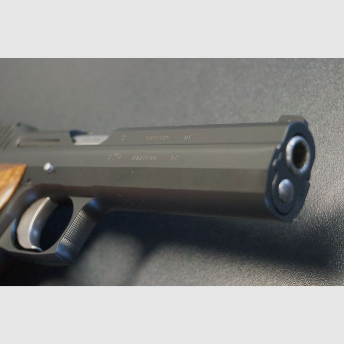 Sig Sauer 210 Target, Bild 2 von 4