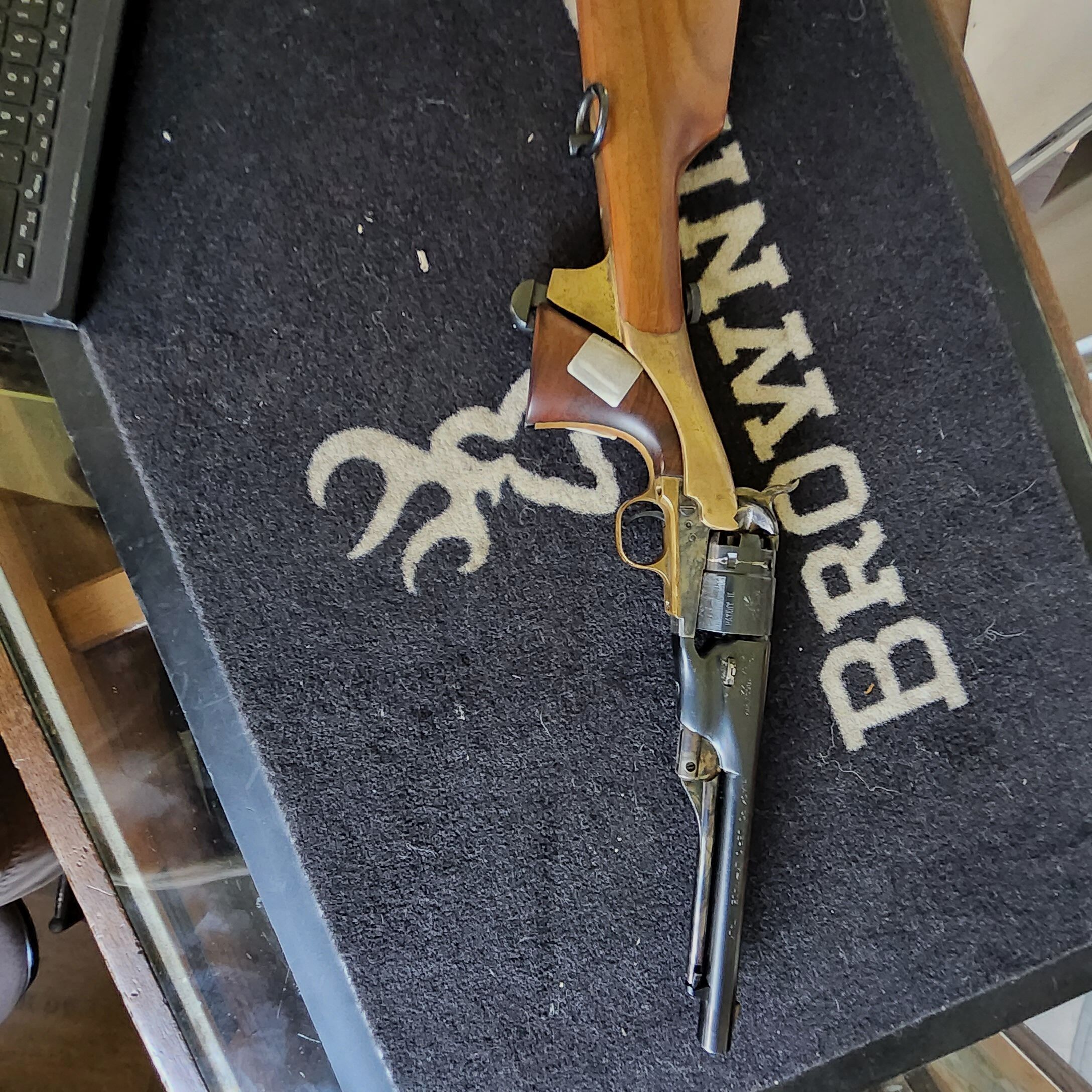 unbekannt