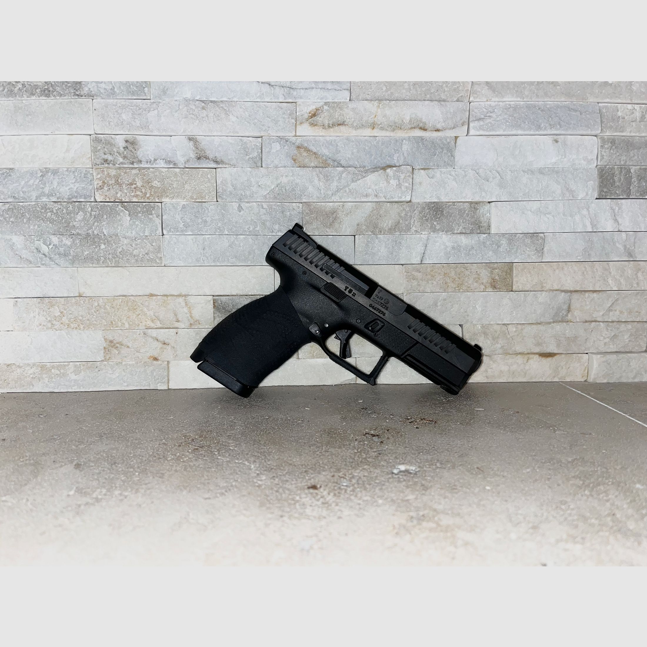 *Neuwertig* CZ P10C + Tuning Feder