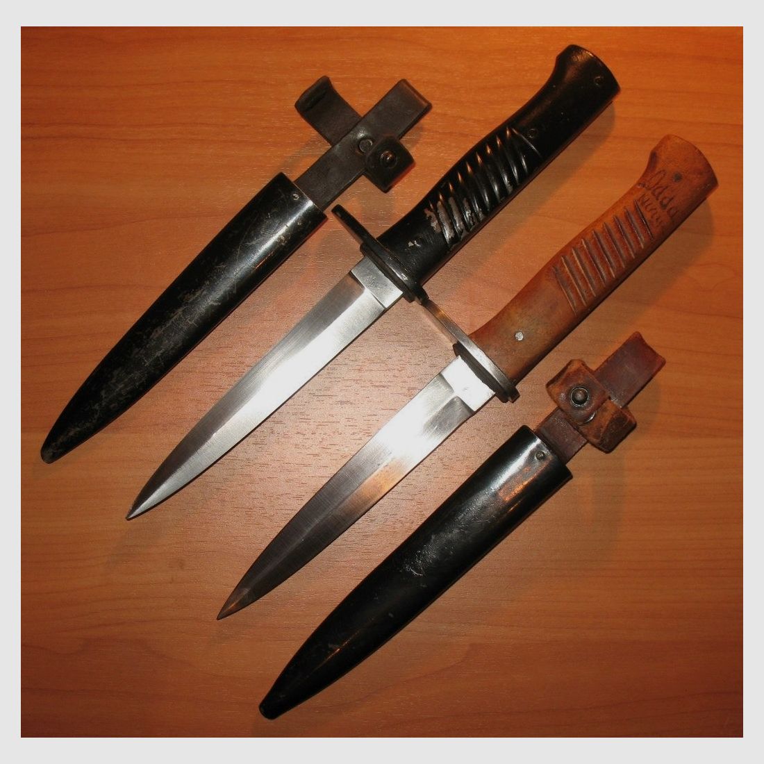 2 Grabendolche Ernst Busch Solingen aus Wk1