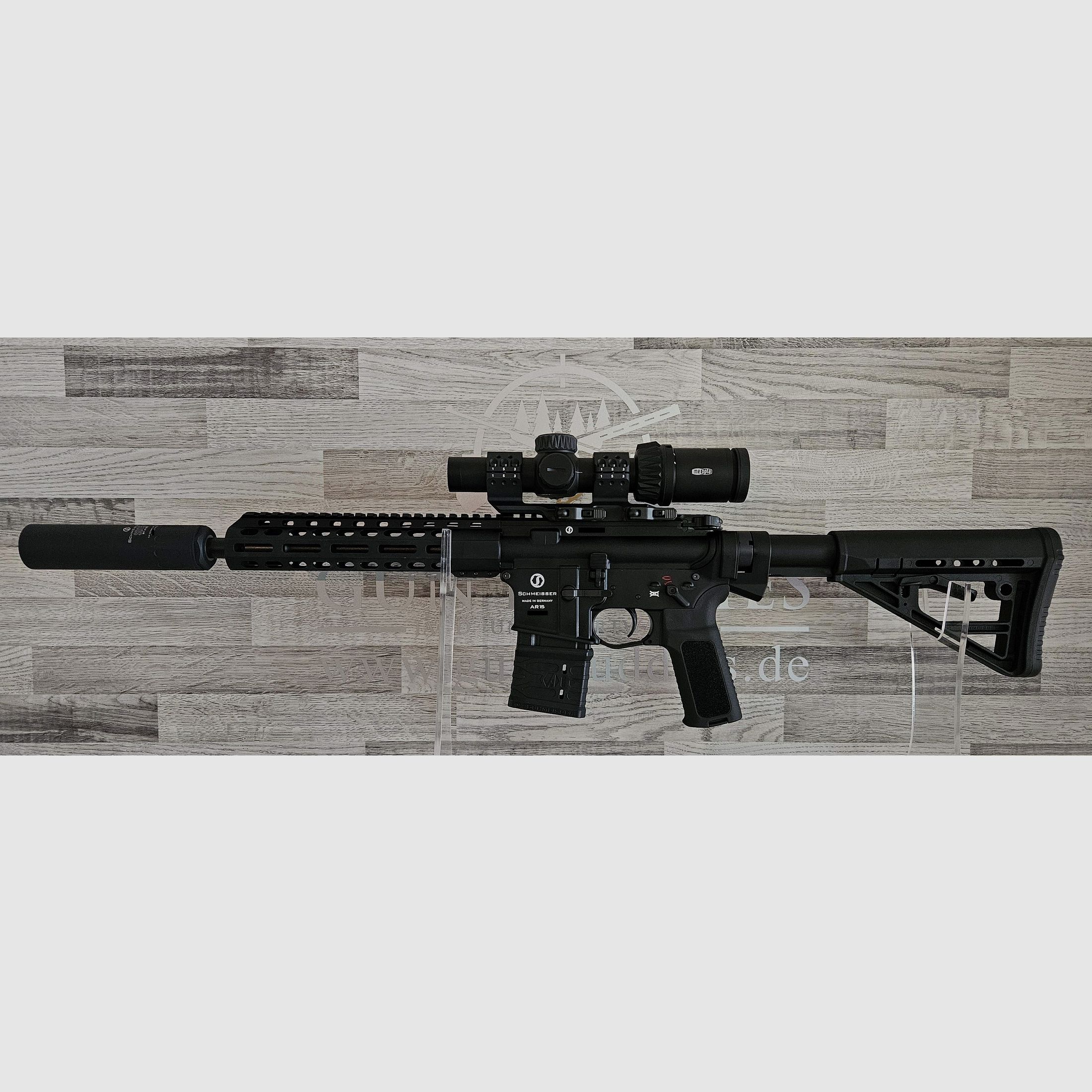 Brand new from the specialist trade - Schmeisser AR15 S4F 10.5" .223Rem - Set with silencer + Meopta scope
