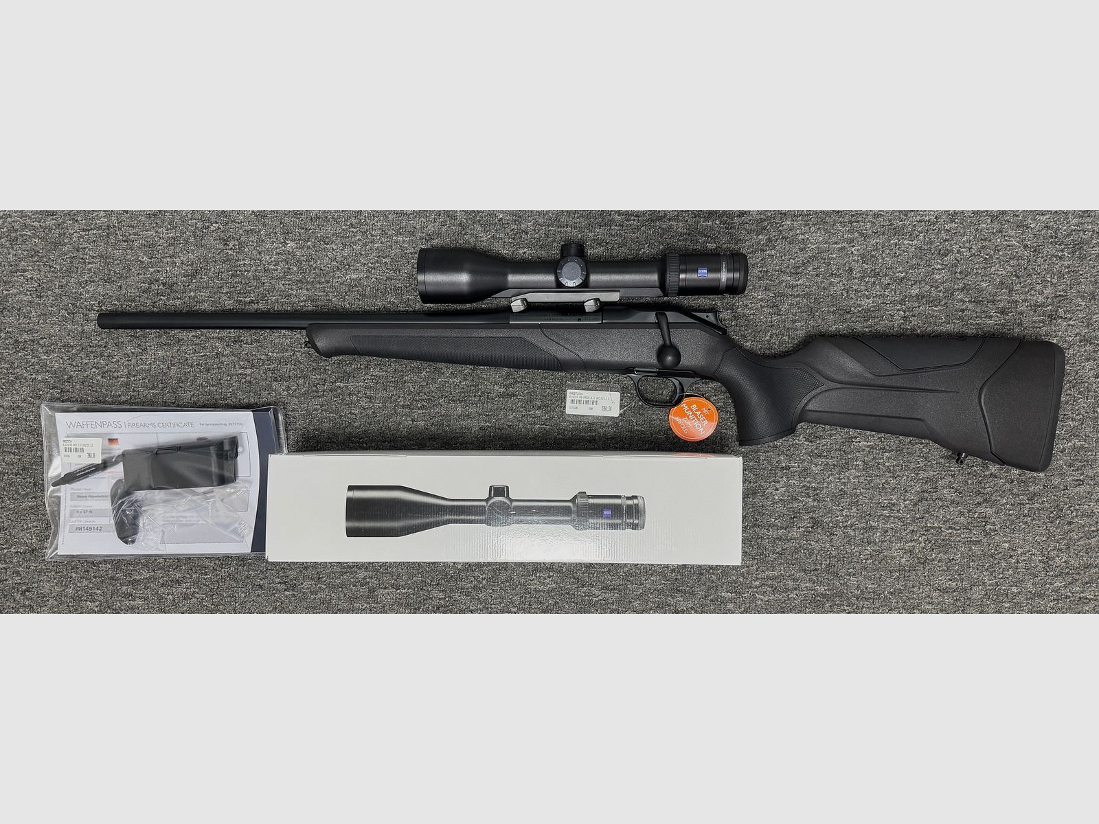 Blaser R8 Professional 2.0 !!links!! - .30-06 + M15x1 + LL 52cm + Zeiss Victory HT 2,5-10x50 - Neuwaffe