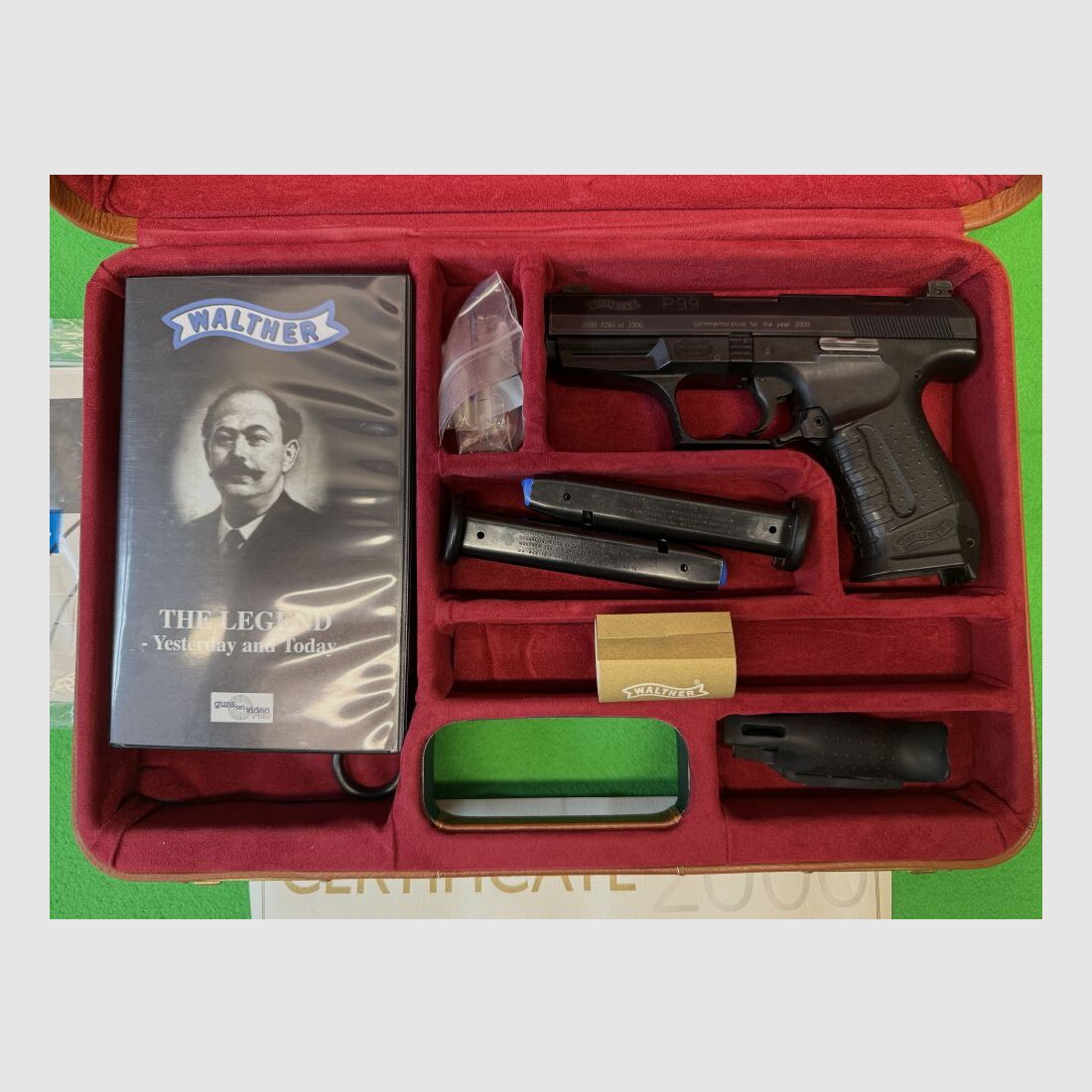 Edición Millennium Walther P99 1 de 2000 ejemplares