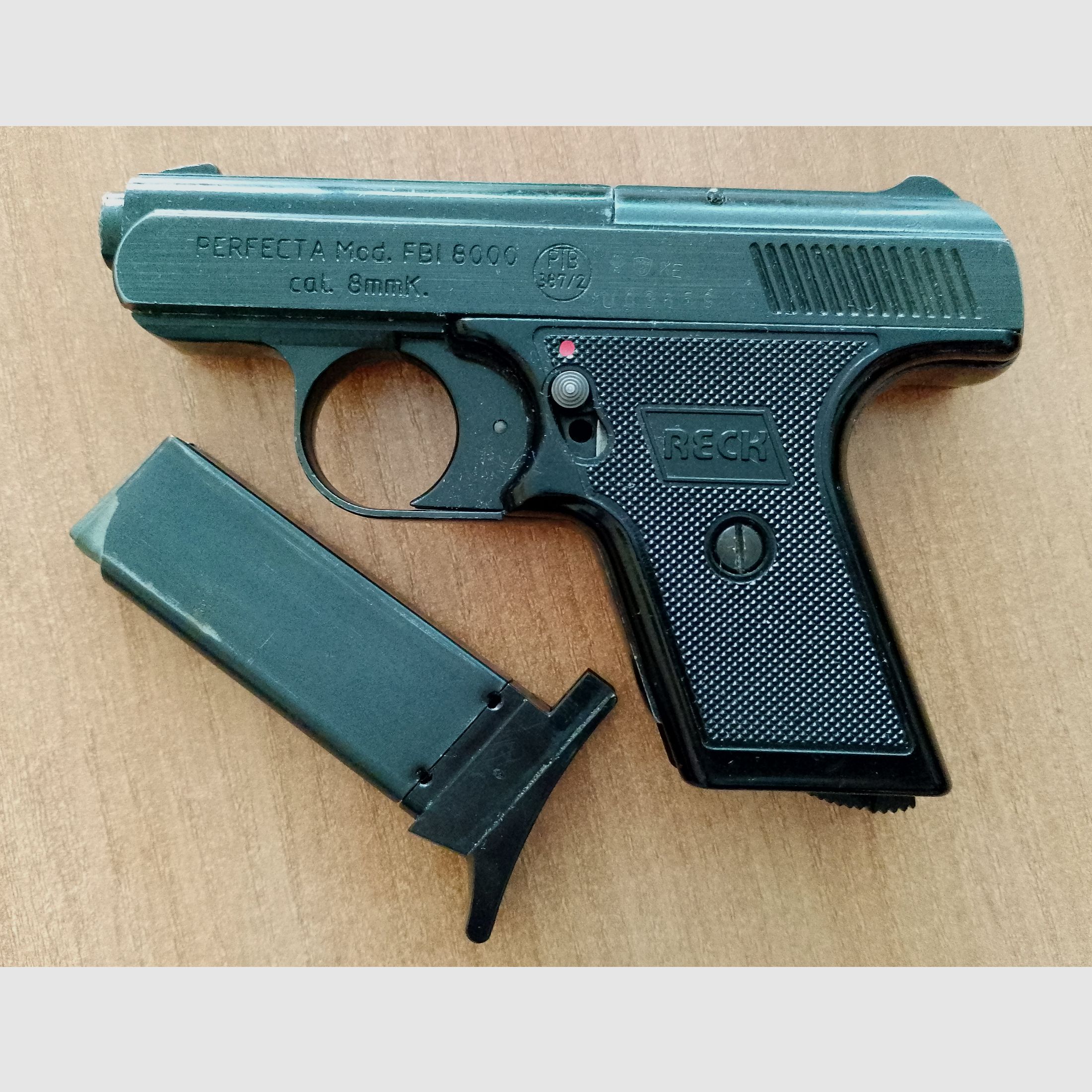 Reck FBI 8000 Kal. 8 mm Knall im PTB 387/2