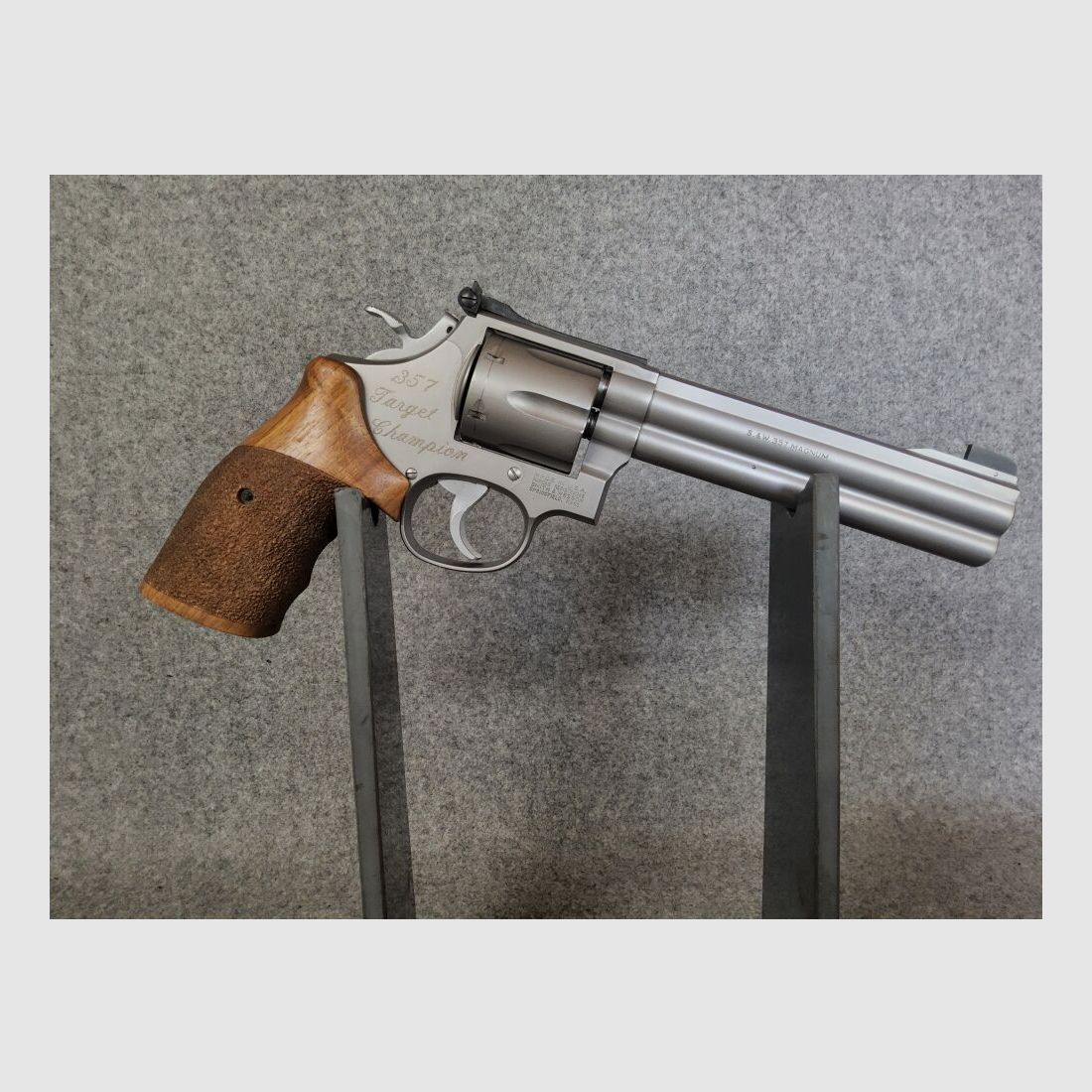 Smith & Wesson 686-3 Target Champion