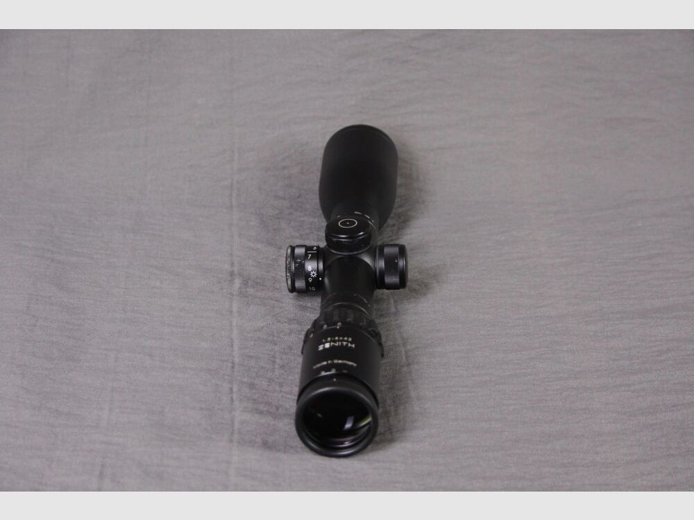 Schmidt und Bender	 Zenith 1,5-6x42