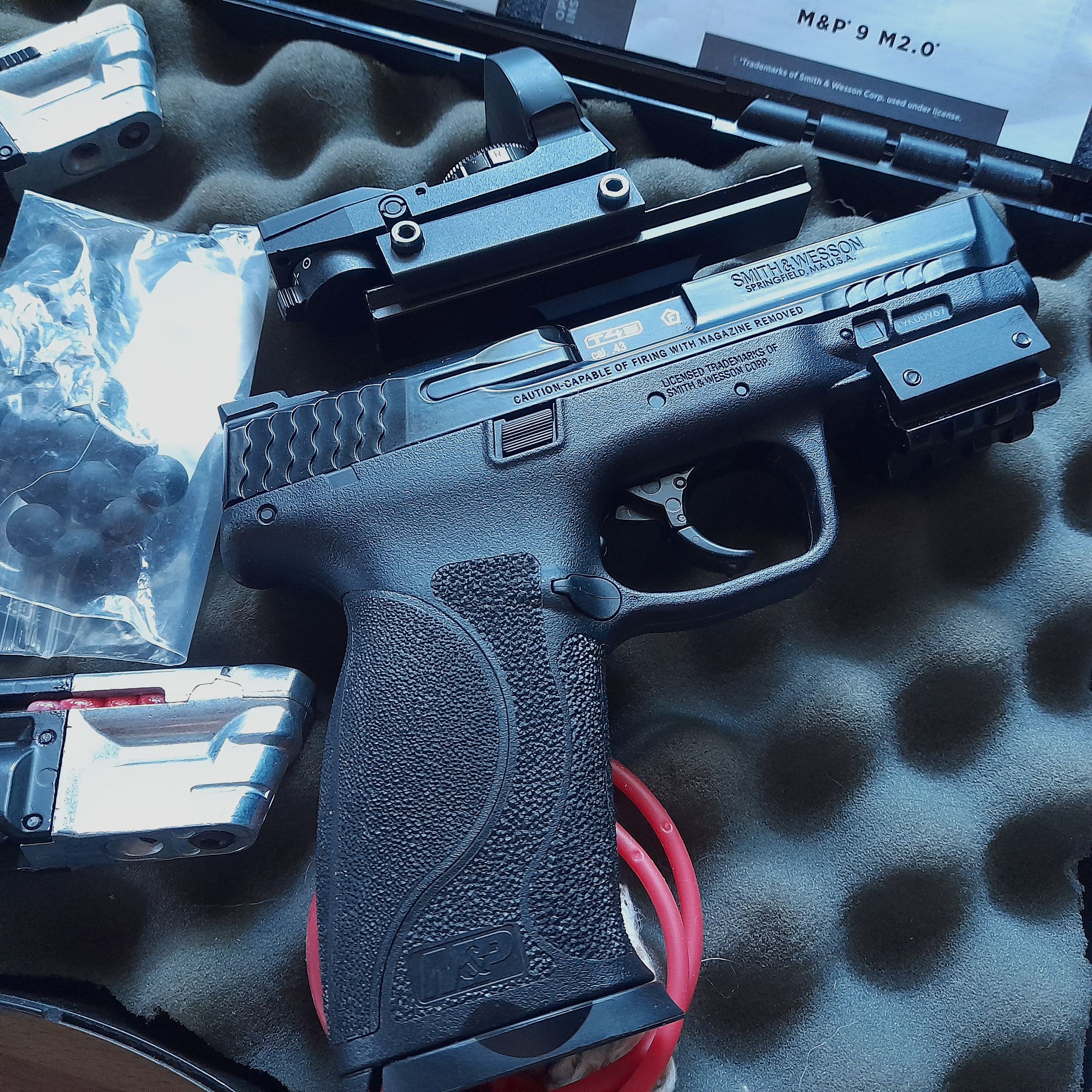 Umarex Smith & Wesson M&P9 M2.0 mit 2 TPM Magazinen im Koffer Set