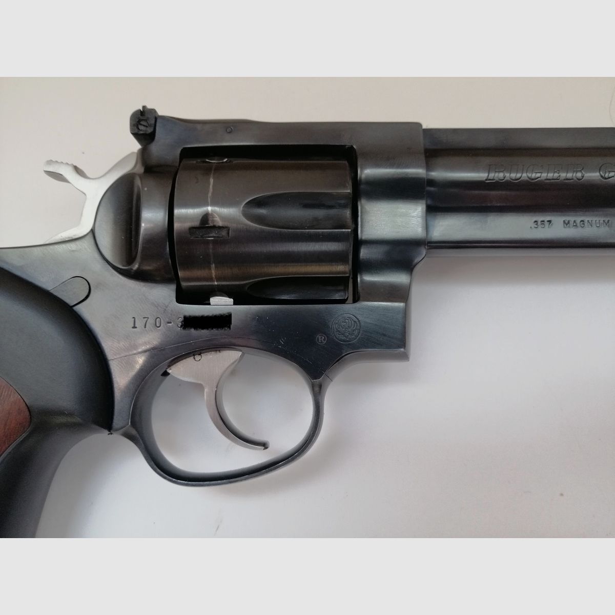 Hermoso Ruger GP 100 – cañón de 4 pulgadas – 357Magnum – funda Ruger – TBE, imagen 5 de 11