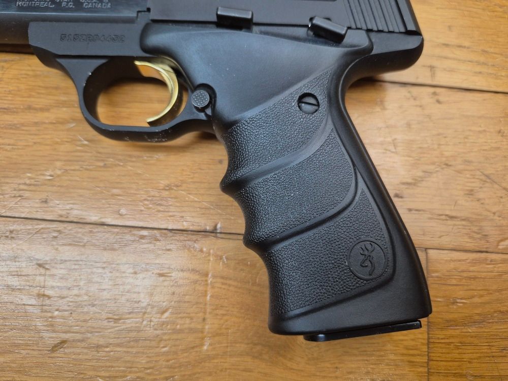 Guter Browning Buck Mark URX Sportpistole – Waffe von 2017, die sehr wenig geschossen wurde – Kal. .22LR – 2 Originalmagazine – Originalbox – Anleitung – Schlüssel – Kurz gesagt, komplett und gebraucht im neuwertigen Zustand – TBE+++, Bild 16 von 19