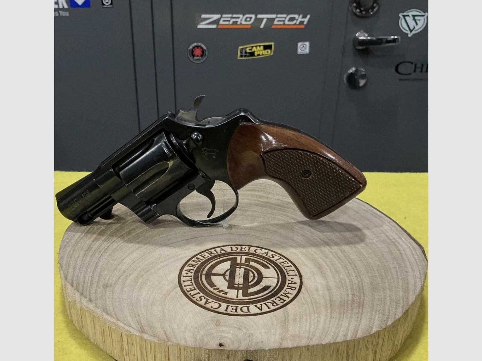 REVOLVER COLT DETECTIVE SPECIAL