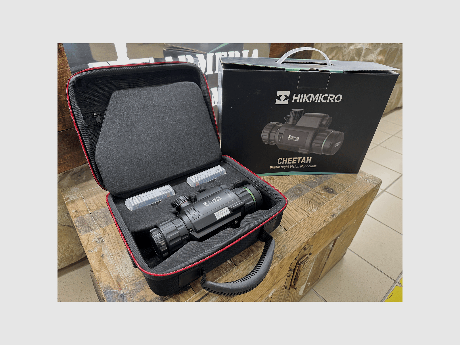 D’occasion – HIKMICRO – CHEETAH Monoculaire de vision nocturne numérique CLIP-ON Lampe torche 850 nm avec réticule, image 4 sur 4