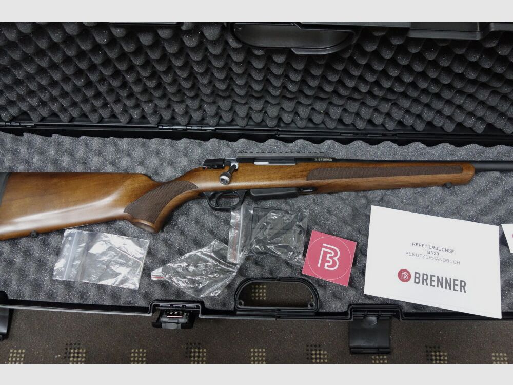 Brenner repeating rifle optionally with rear sight and front sight or without BR20