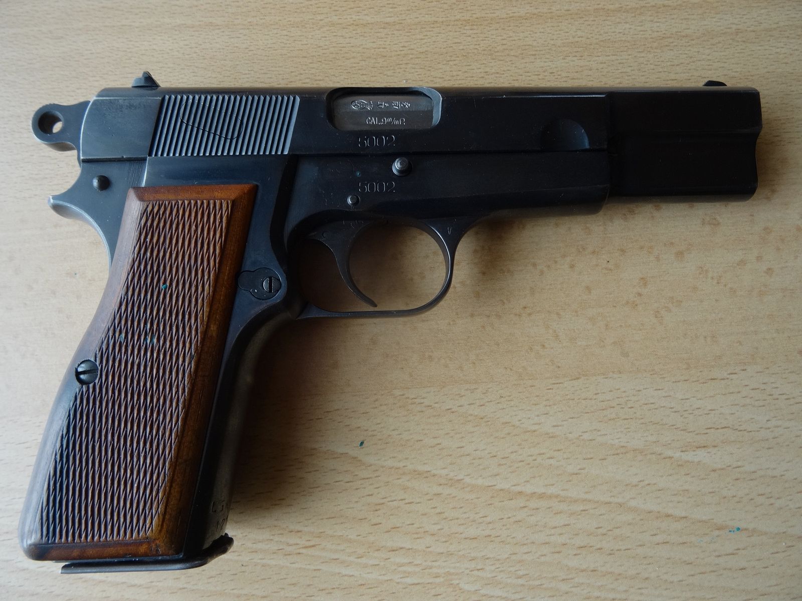 Pistola Browning FN