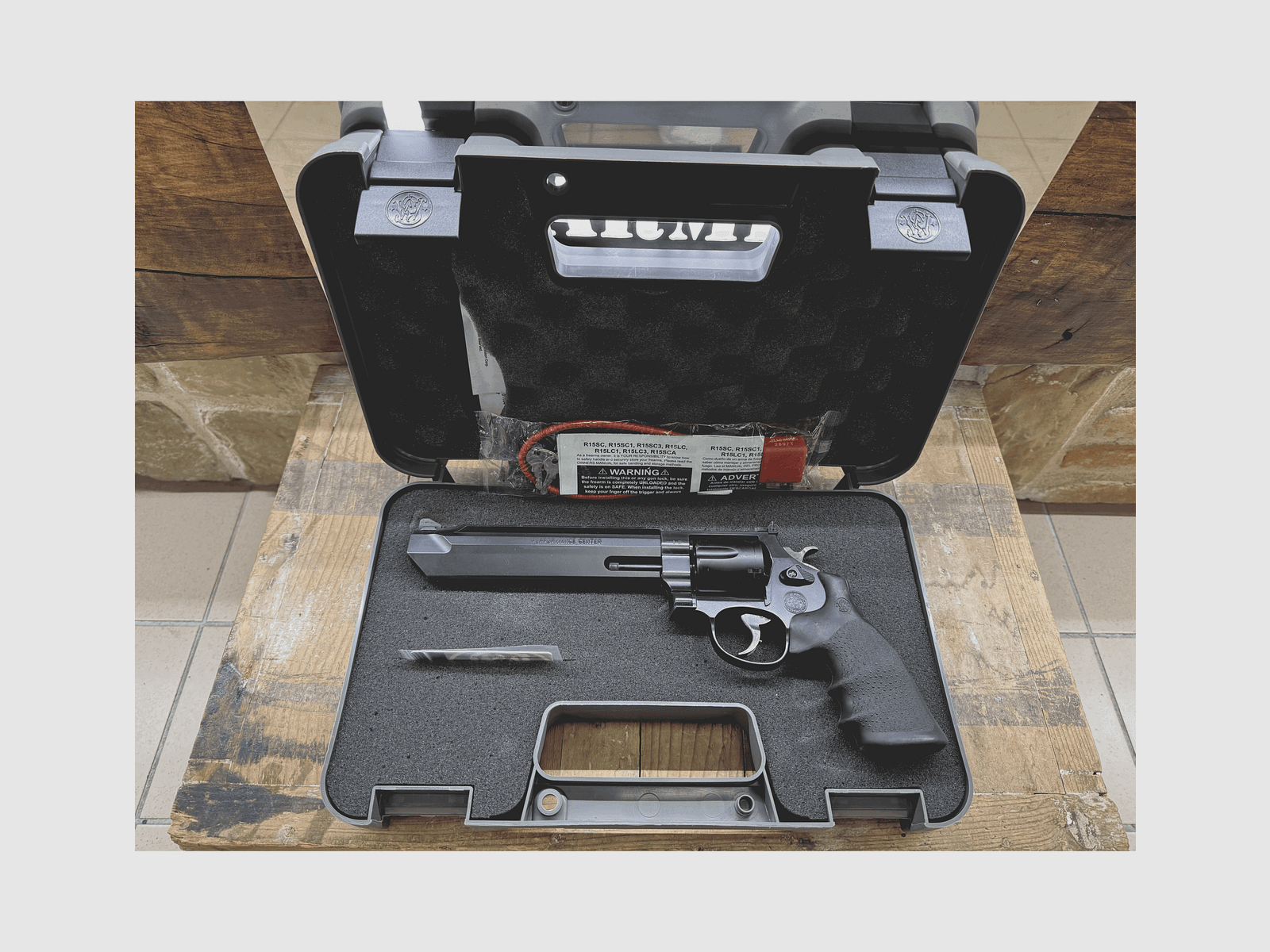 GEBRAUCHT – REVOLVER – SMITH & WESSON MOD. 629 STEALTH HUNTER BLACK PERFORMANCE CENTER 7,5" Kal. 44 MAGNUM, Bild 5 von 5