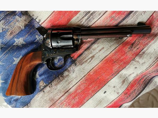 Uberti Scout SA Revolver in .22lr / Seriennummer 22