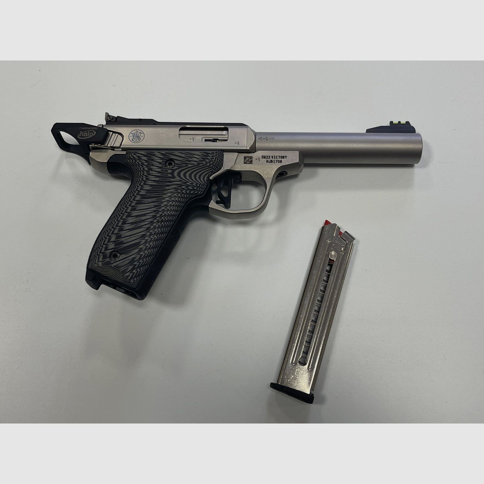 Pistolet SMITH & WESSON SW22 VICTORY, image 1 sur 2
