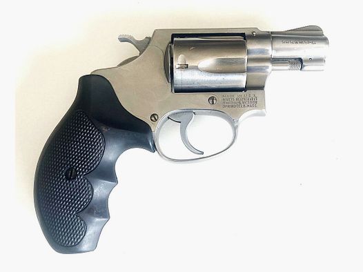Smith & Wesson 60