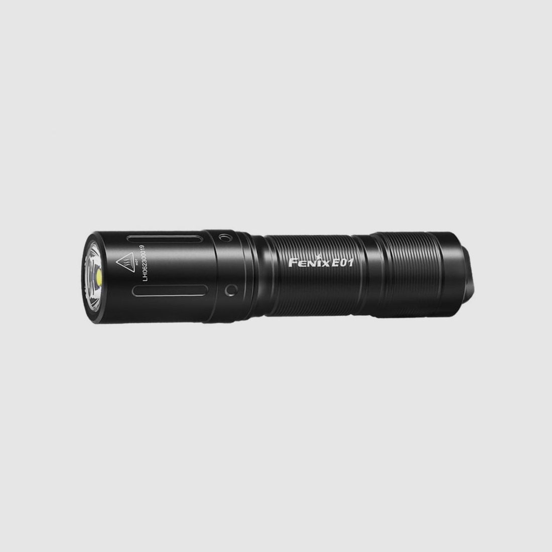 Lampe torche LED Fenix E01 V2.0, noire, image 1 sur 6